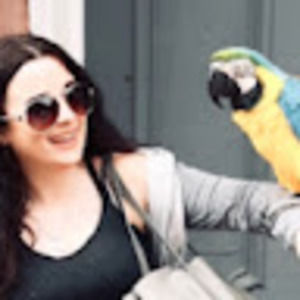 Meet your Posher, Elizabeth